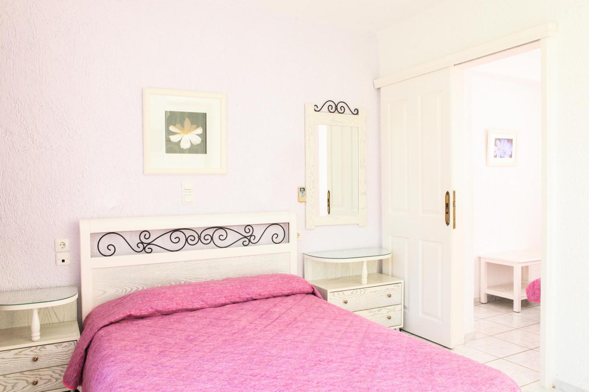 Ostria Aparthotel Agia Paraskevi  Bagian luar foto