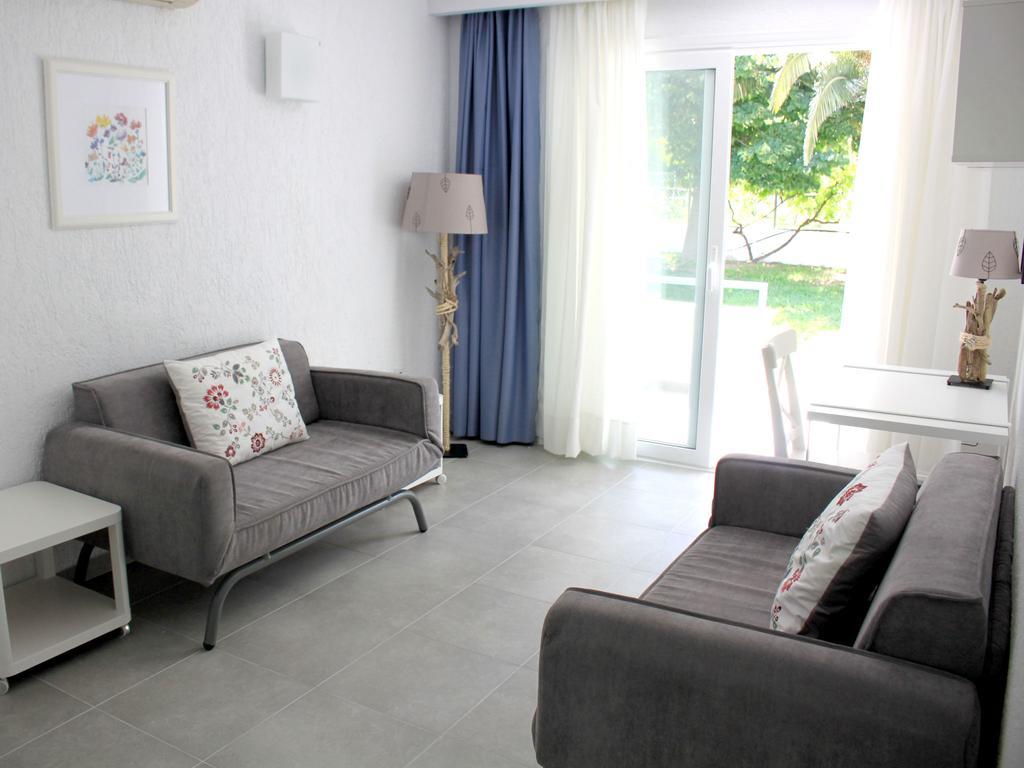 Ostria Aparthotel Agia Paraskevi  Bagian luar foto