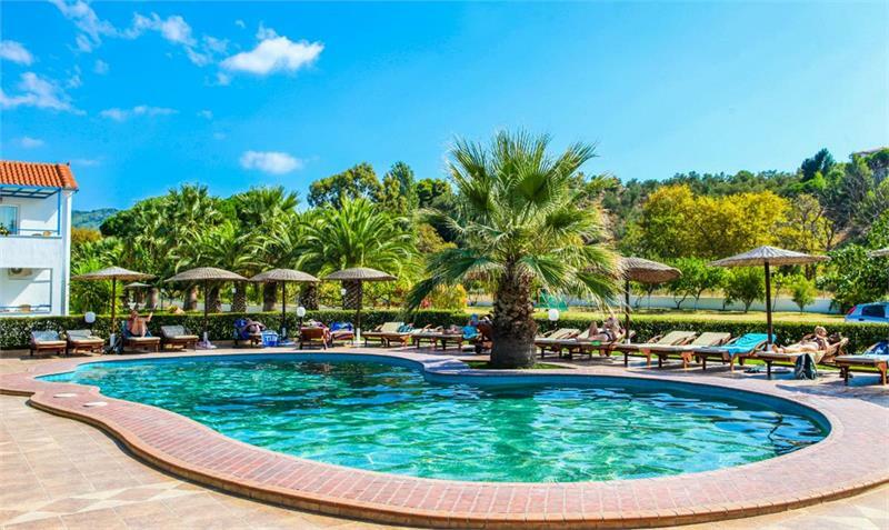Ostria Aparthotel Agia Paraskevi  Bagian luar foto